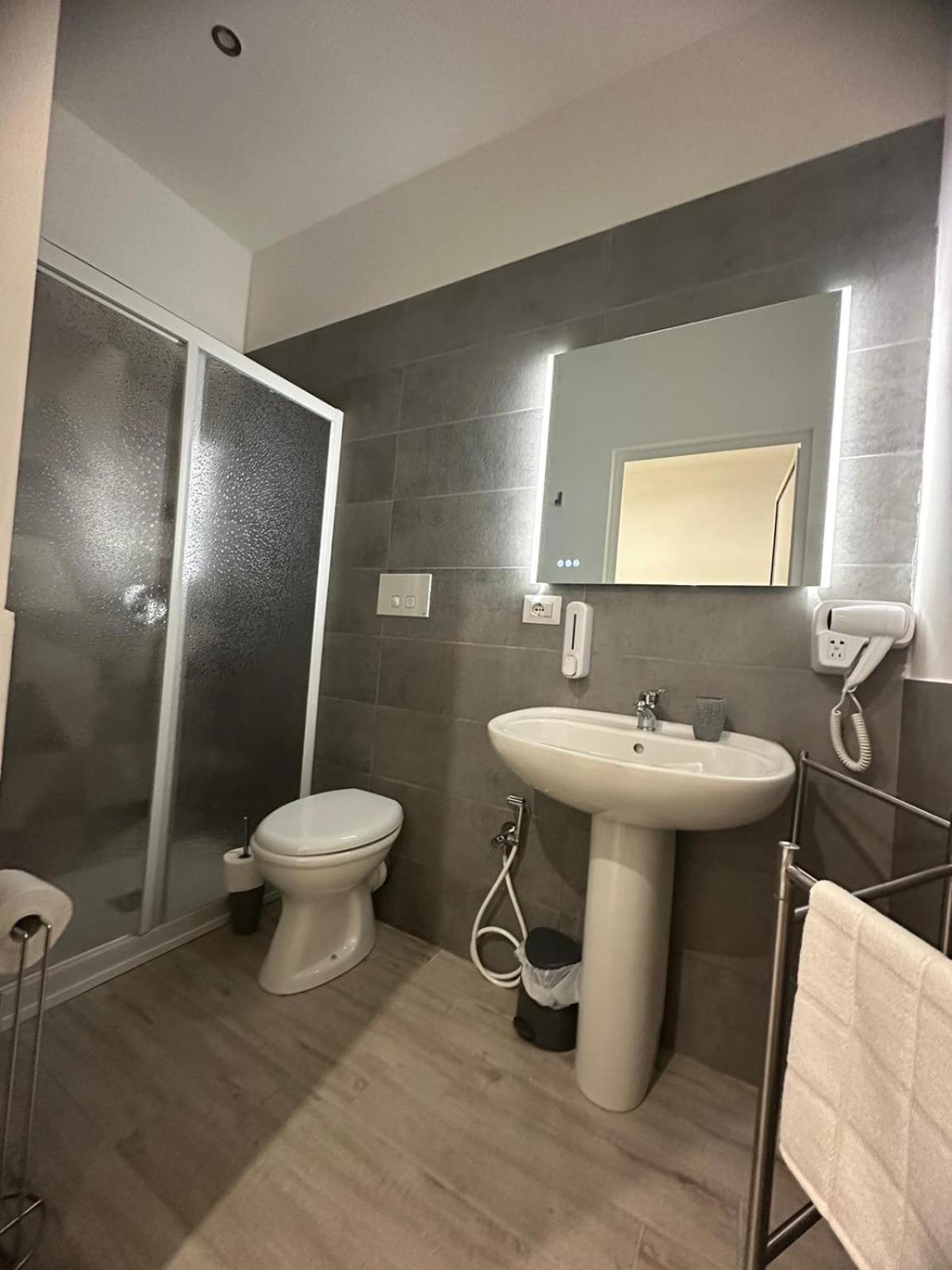 Bari Valona Rooms Exterior foto